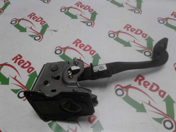 Hyundai İ10 Debriyaj Pedalı Orj. SP YP 32802-K7200 (M-E-110)
