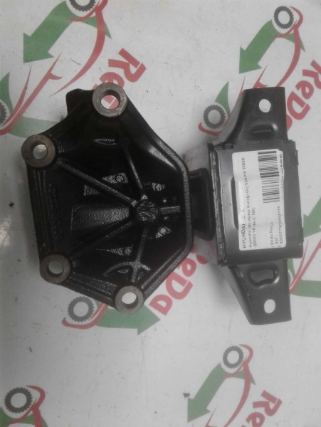 Hyundai İ20 Motor Kulağı Orj Sökme 21830-Q0100 YP (M-C-110)