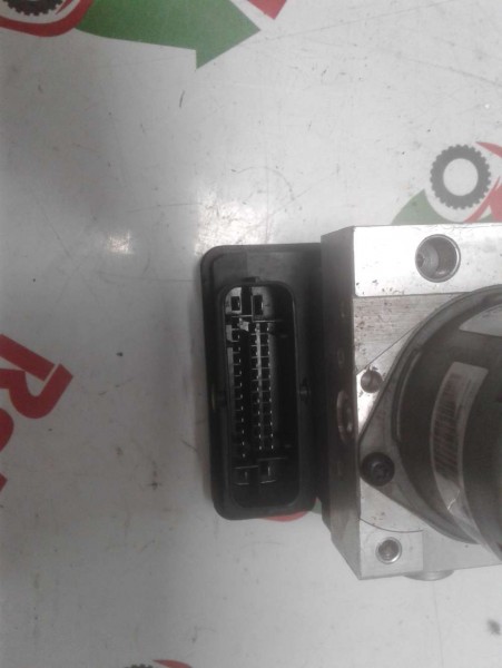 Hyundai İ20 Abs Beyni Kontrol Ünitesi Orj 58920-C8280 CP (M-B-120)