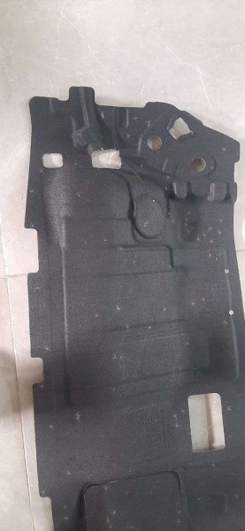 Hyundai Tucson Arka Kotuk Alt Taban Halısı İzolatörü 84265-N7000 YP SP
