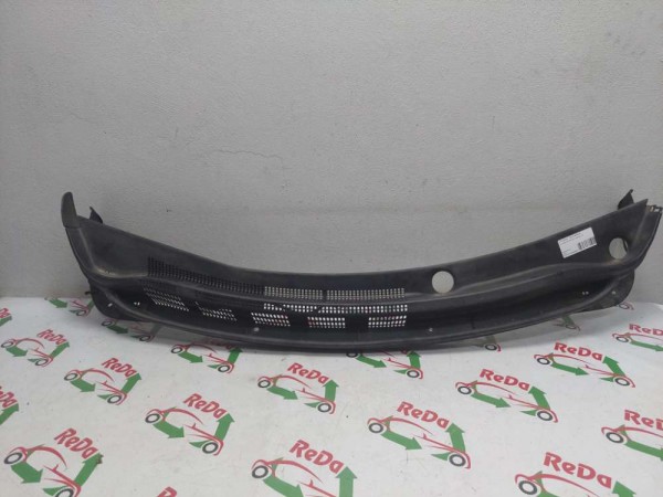 Hyundai i10 Ön Cam Izgarası YP