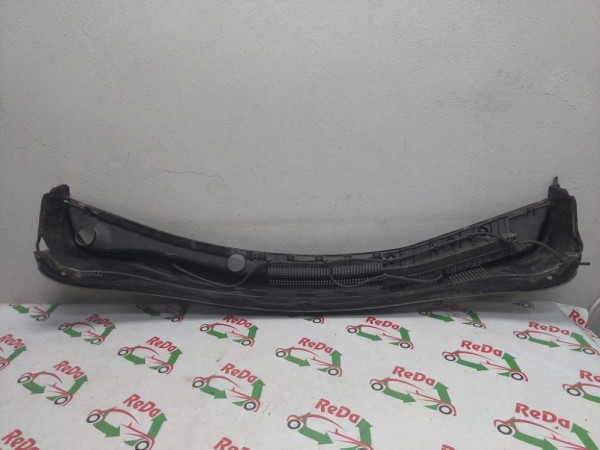 Hyundai i10 Ön Cam Izgarası YP