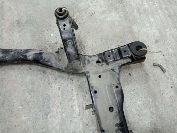 Hyundai Sonata Motor Alt Beşik Ön Travers YP 62405-3K902