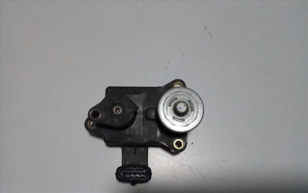 Hyundai İ20 İ30 İ35 Tucson Accent Blue Emme Manifold Döngüsü Rolanti Ayarlayıcı Kelebeği İçi Alternatör 28320-2A600 CP
