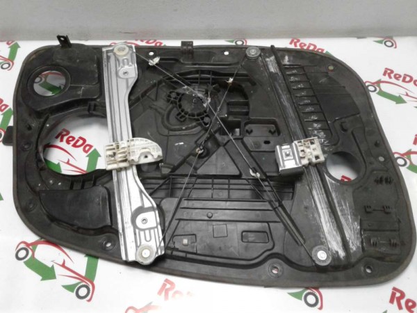 HYUNDAI i30 GD Ön Sağ Kapı Kalkanı Cam Regülatörü Tutuculu 91271-00100 2015 CP(L-H-120)