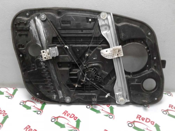 HYUNDAI i30 GD Ön Sağ Kapı Kalkanı Cam Regülatörü Tutuculu 91271-00100 2015 CP(L-H-120)
