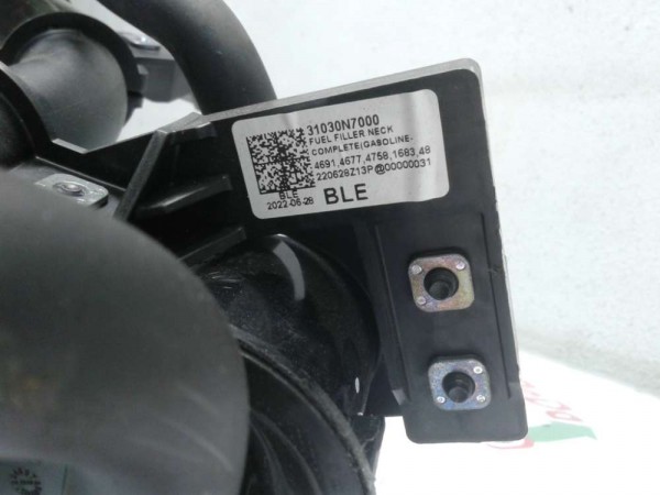 Hyundai Tucson  Yakıt Benzin Doldurma Hortumu Borusu Sökme 31030-N7000 YP