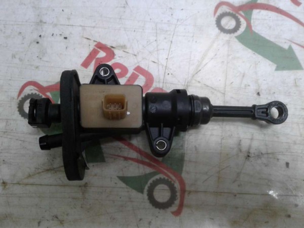 Hyundai İ 10 Debriyaj Üst Merkezi Orj. 41610-K7400/41605-K7400 SP YP (L-I-110)